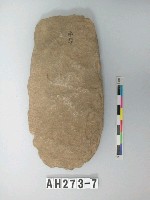 藏品(舌刃打製石斧)的圖片